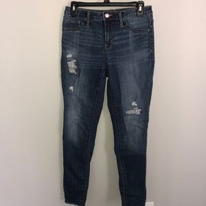 High-Rise Target Jegging 👖💙